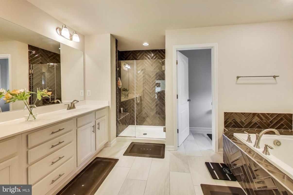 Bathroom, Dual Sink Vanities, Glass Shower, Interior, Recessed Lighting