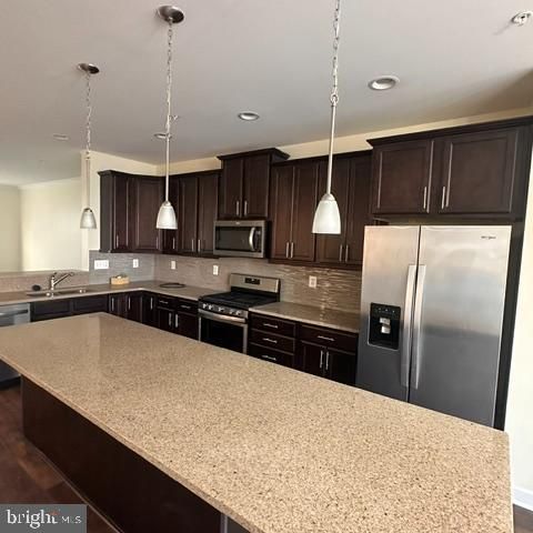 Interior, Kitchen, Pendant Lights, Recessed Lighting, Stainless Steel Appliances