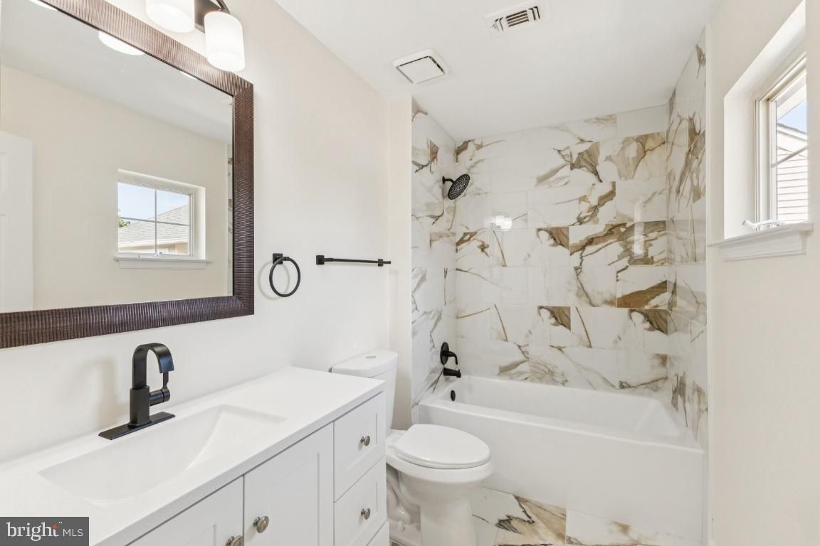 Bathroom, Interior, Marble, Marble Walls