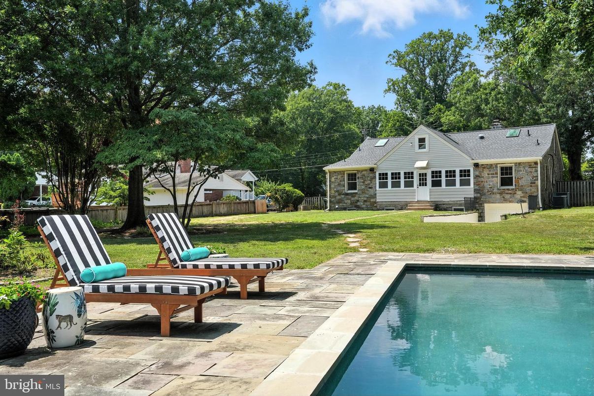 Backyard, Exterior, Pool