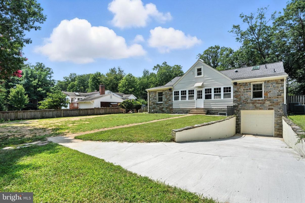 Backyard, Exterior, Solar Panels