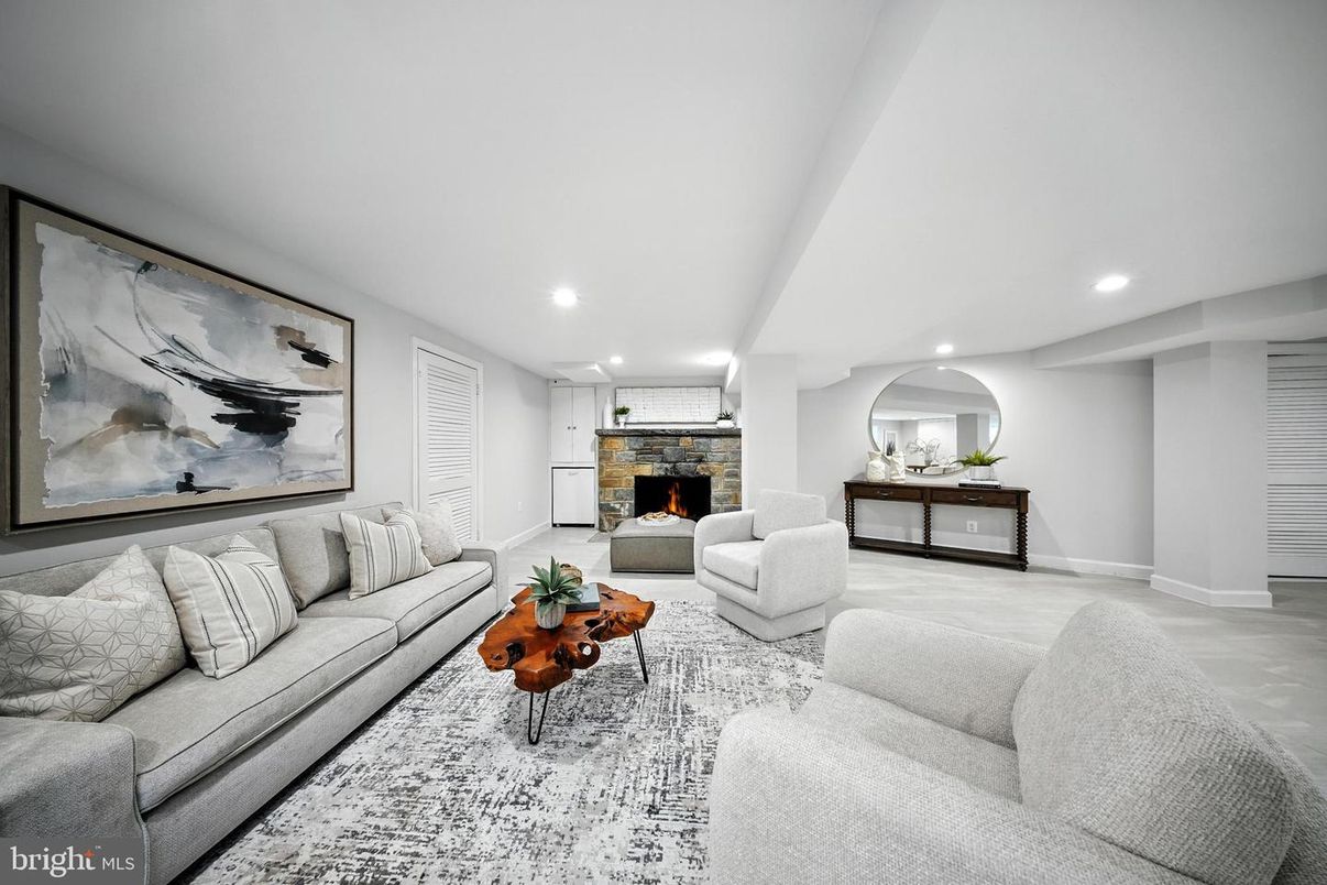 Fireplace, Interior, Living room, Recessed Lighting