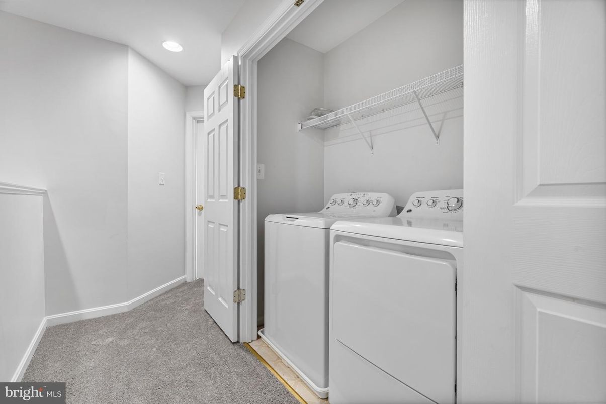 Interior, Recessed Lighting, Utility Closets, Washer