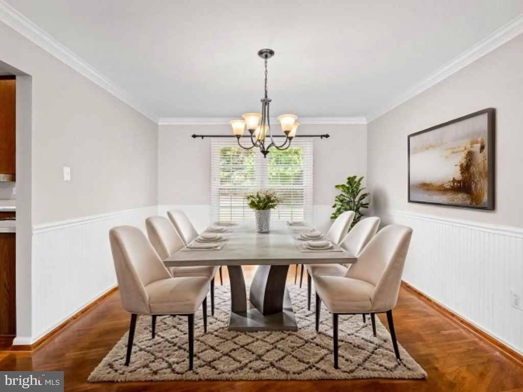 Chandelier, Dining room, Interior, Wood Texture Flooring