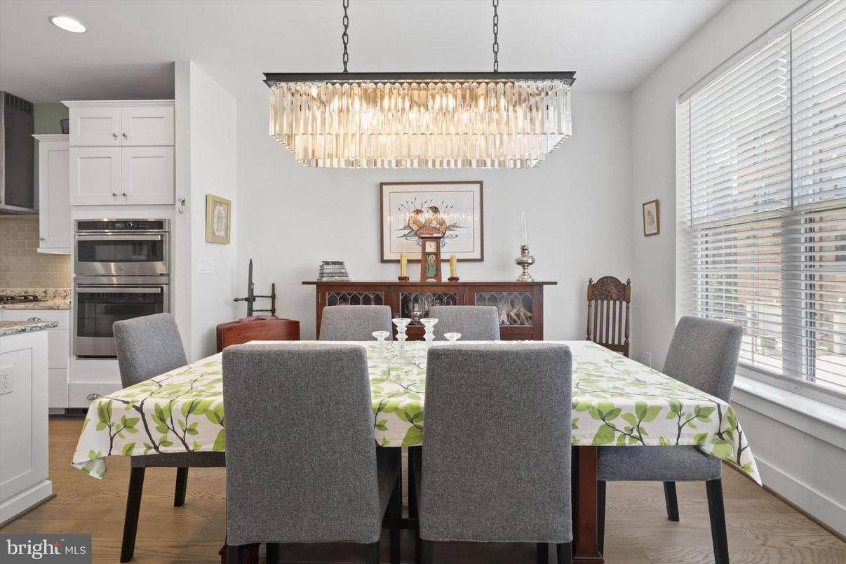 Chandelier, Dining room, Interior, Kitchen, Recessed Lighting, Wood Texture Flooring
