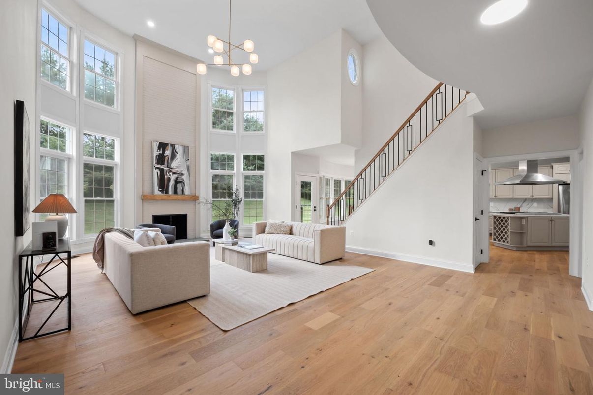 Fireplace, Interior, Living room, Pendant Lights, Recessed Lighting, Wood Texture Flooring