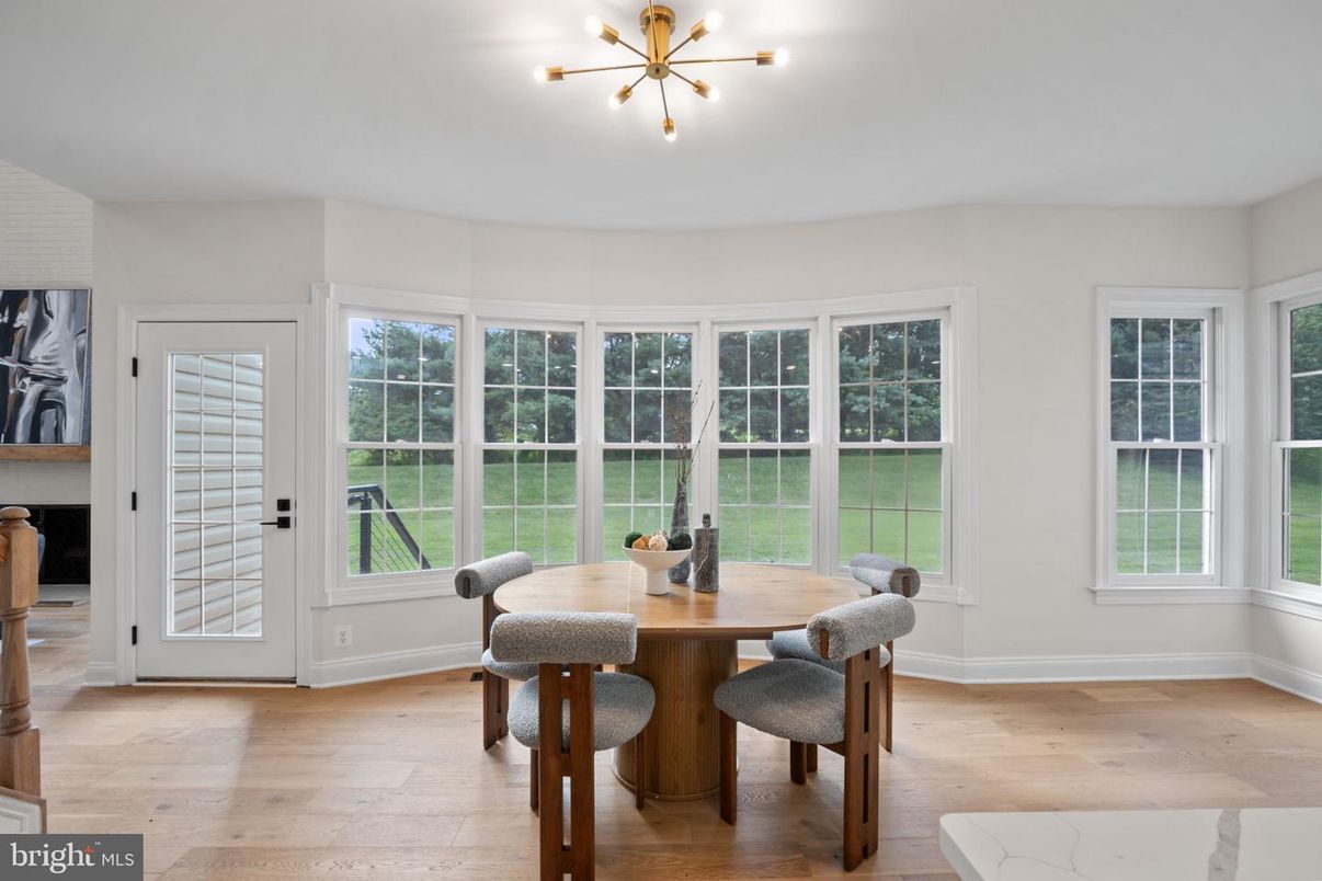 Dining room, Interior, Wood Texture Flooring