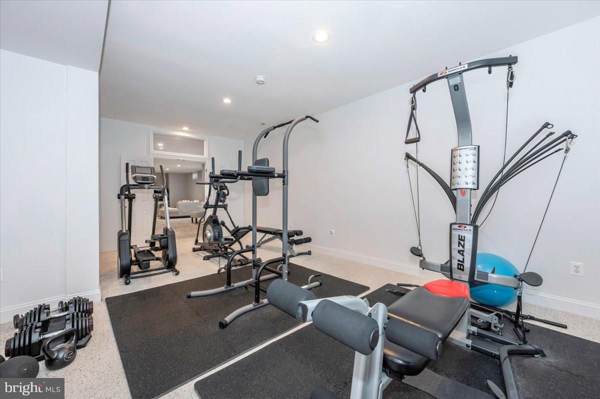 Fitness Equipment, Interior, Recessed Lighting