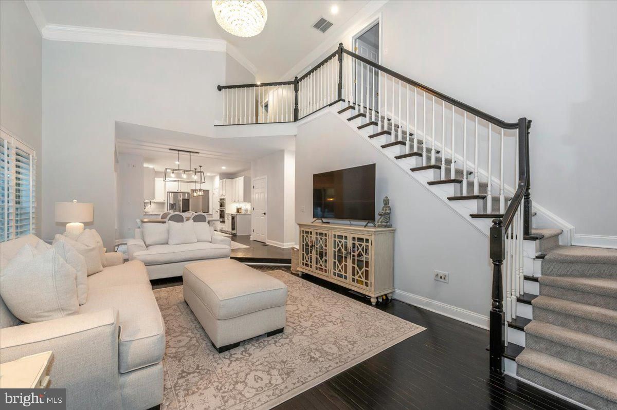 Chandelier, Interior, Living room, Pendant Lights, Wood Texture Flooring
