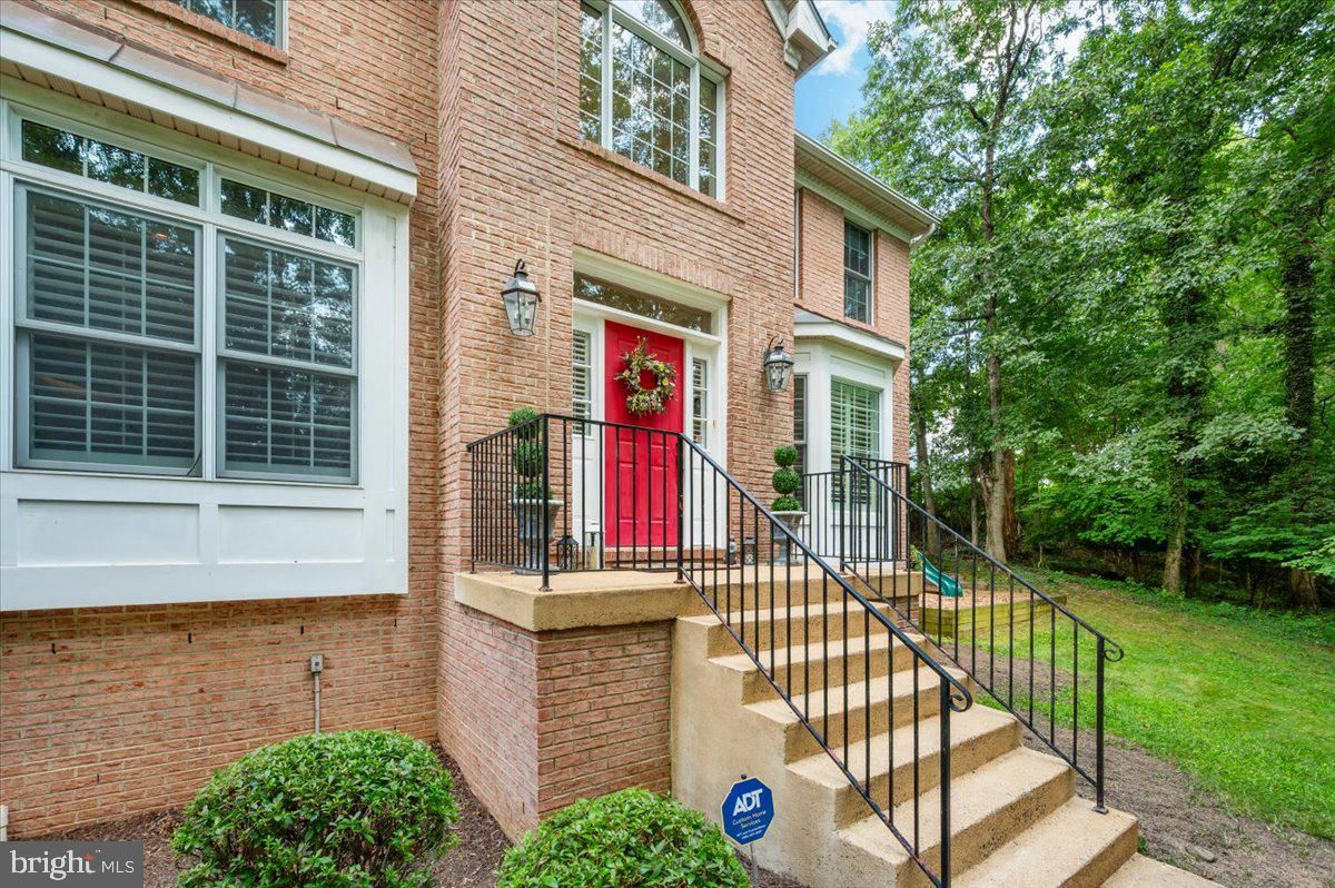 Exterior, Facade, Brick Facade, None