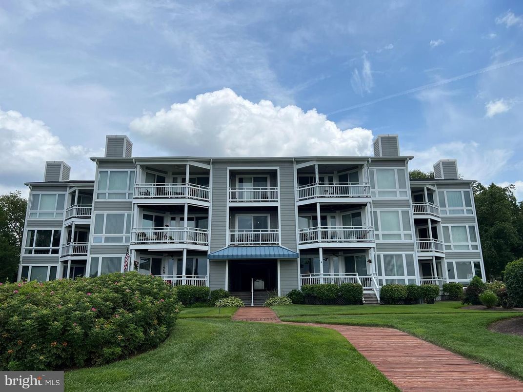 Exterior, Facade, Condo Building