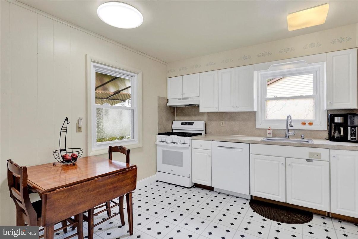 Dining room, Interior, Kitchen