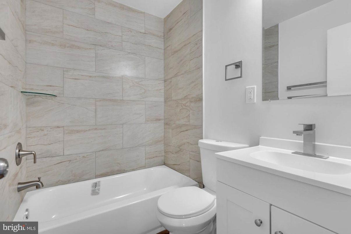 Bathroom, Interior, Marble Walls