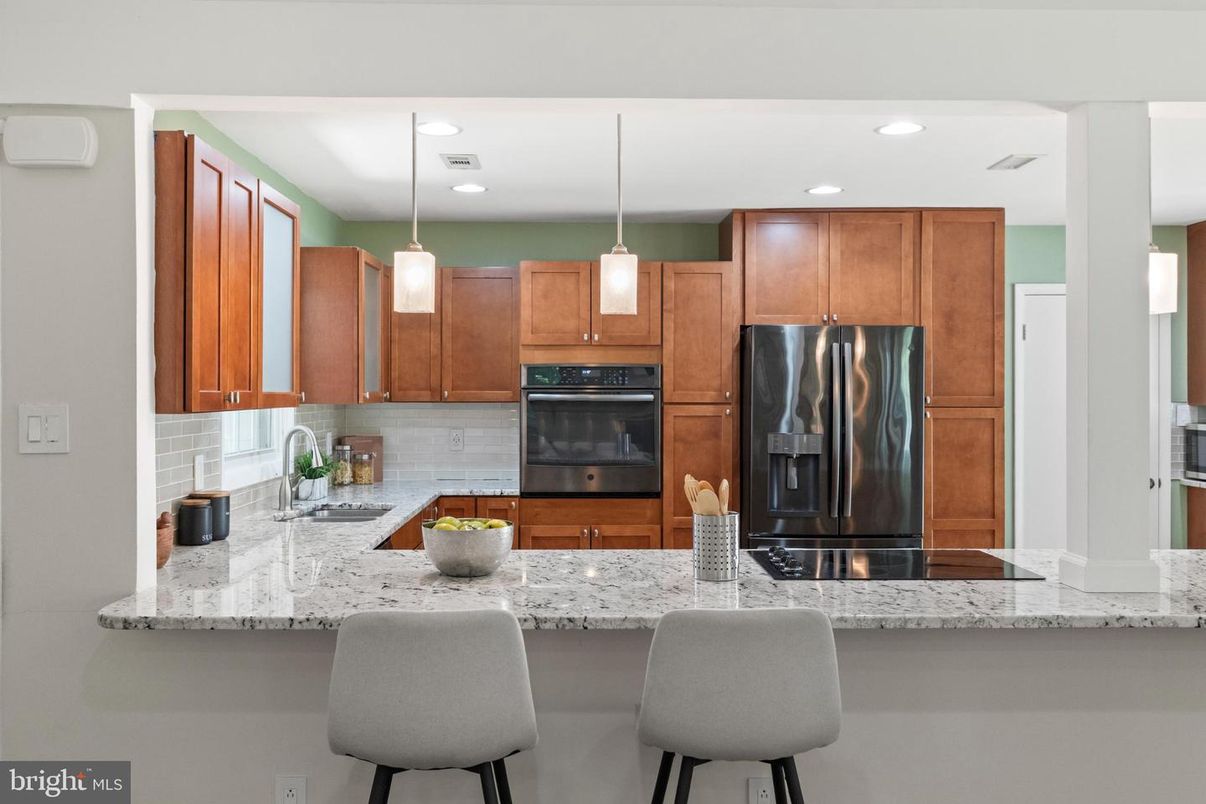 Interior, Kitchen, Pendant Lights, Recessed Lighting