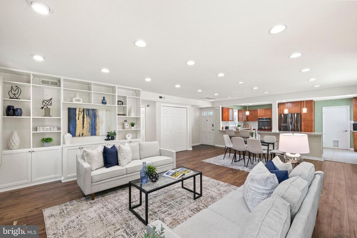 Dining room, Interior, Kitchen, Living room, Recessed Lighting, Wood Texture Flooring