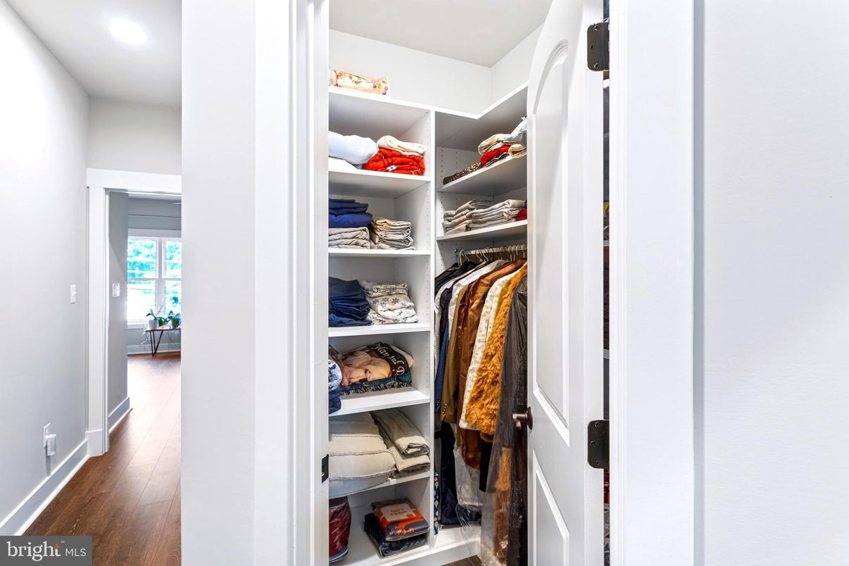 Interior, Recessed Lighting, Walk-in Closets, Wood Texture Flooring