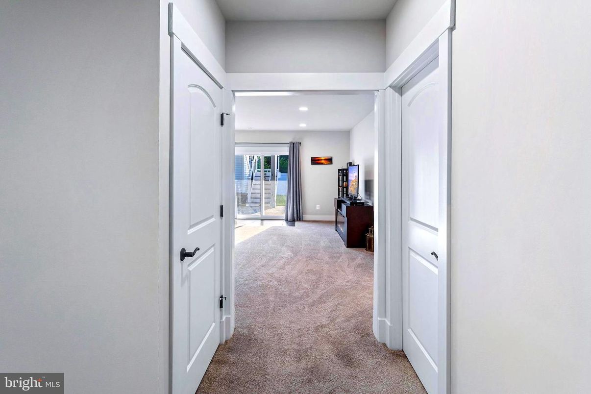 Interior, Recessed Lighting