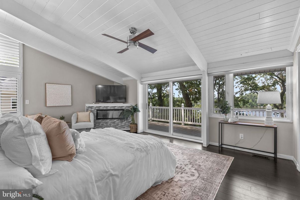 Bedroom, Fireplace, Interior, Wood Texture Flooring