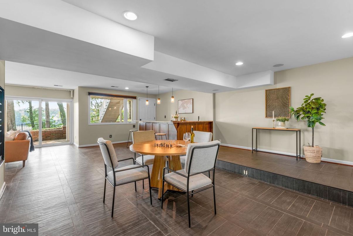 Dining room, Interior, Pendant Lights, Recessed Lighting, Wood Texture Flooring