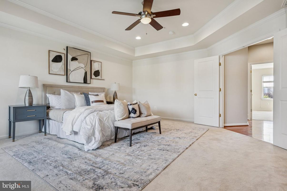 Bedroom, Interior, Recessed Lighting