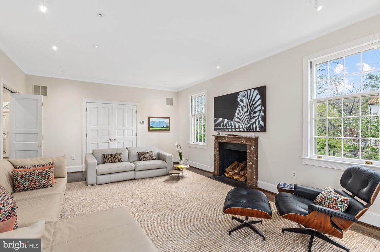 Fireplace, Interior, Living room, Recessed Lighting