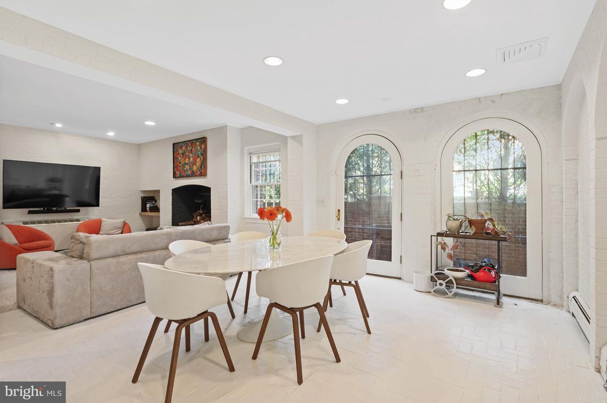 Dining room, Fireplace, Interior, Living room, Recessed Lighting