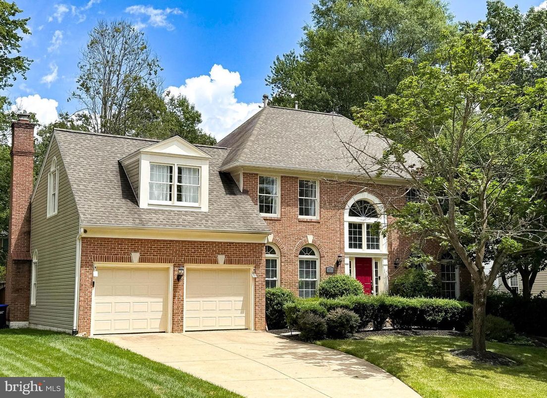 Attached, Exterior, Facade, Brick Facade, Brick Traditional