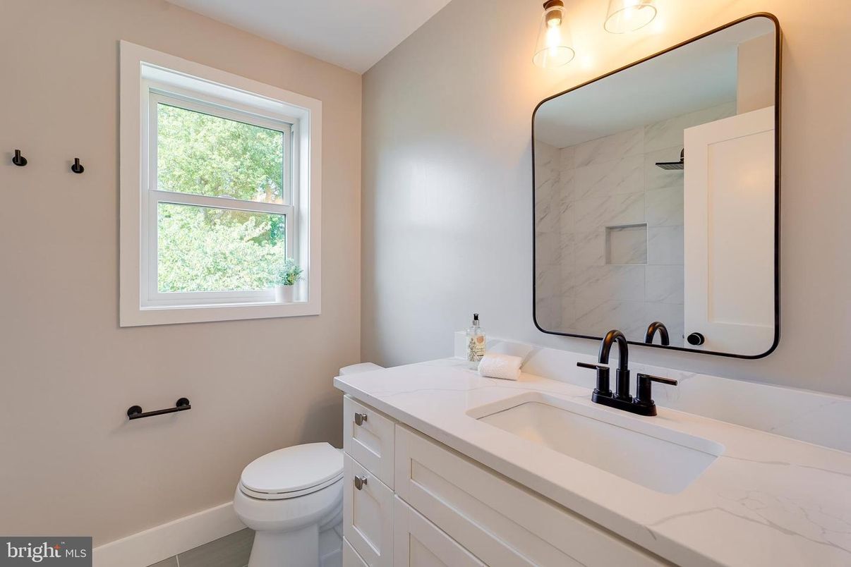 Bathroom, Interior, Marble Walls
