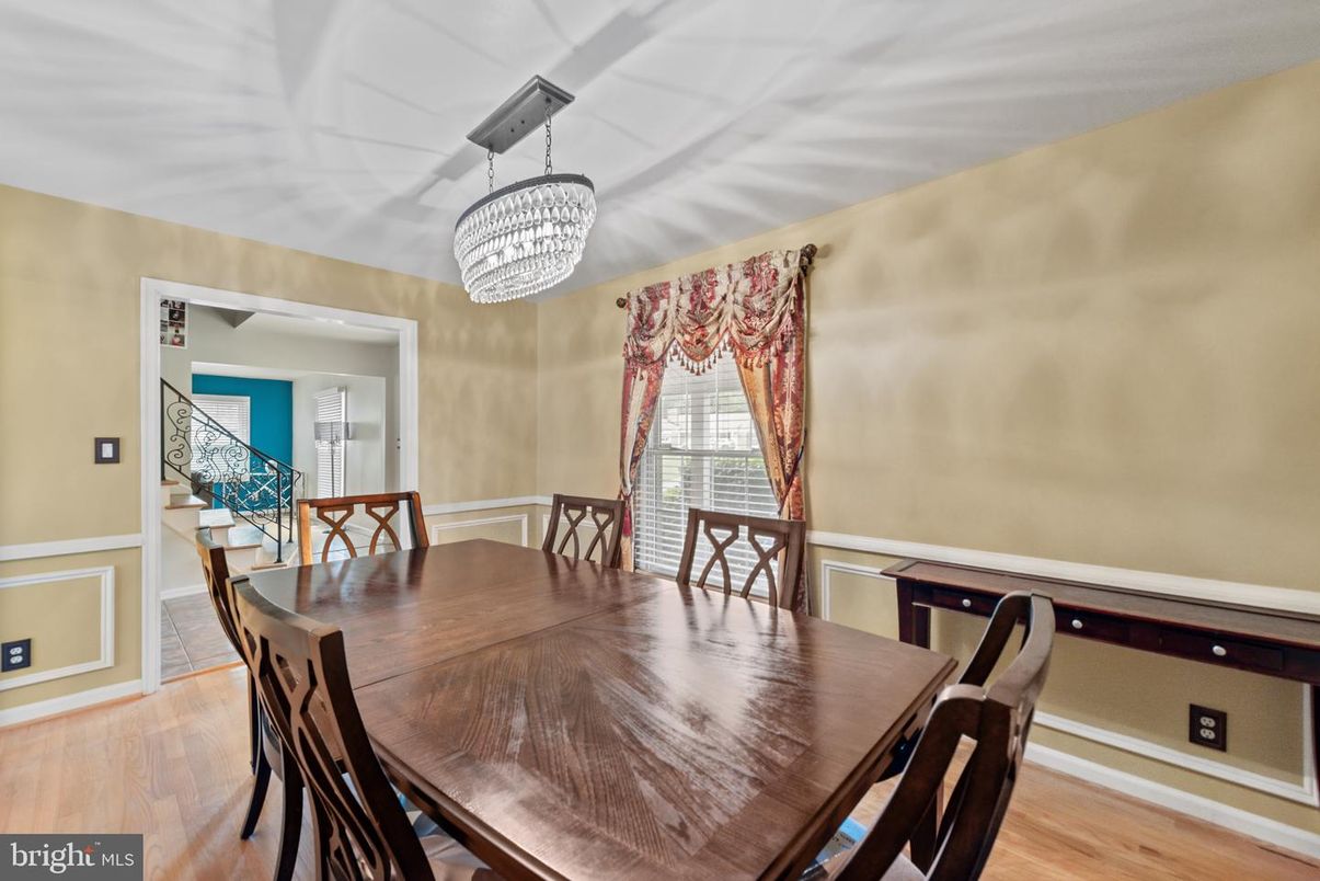 Chandelier, Dining room, Interior, Wood Texture Flooring