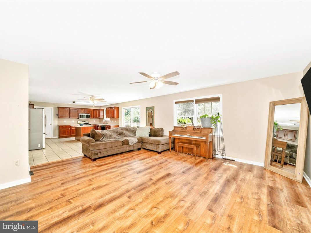 Interior, Kitchen, Living room, Piano, Wood Texture Flooring