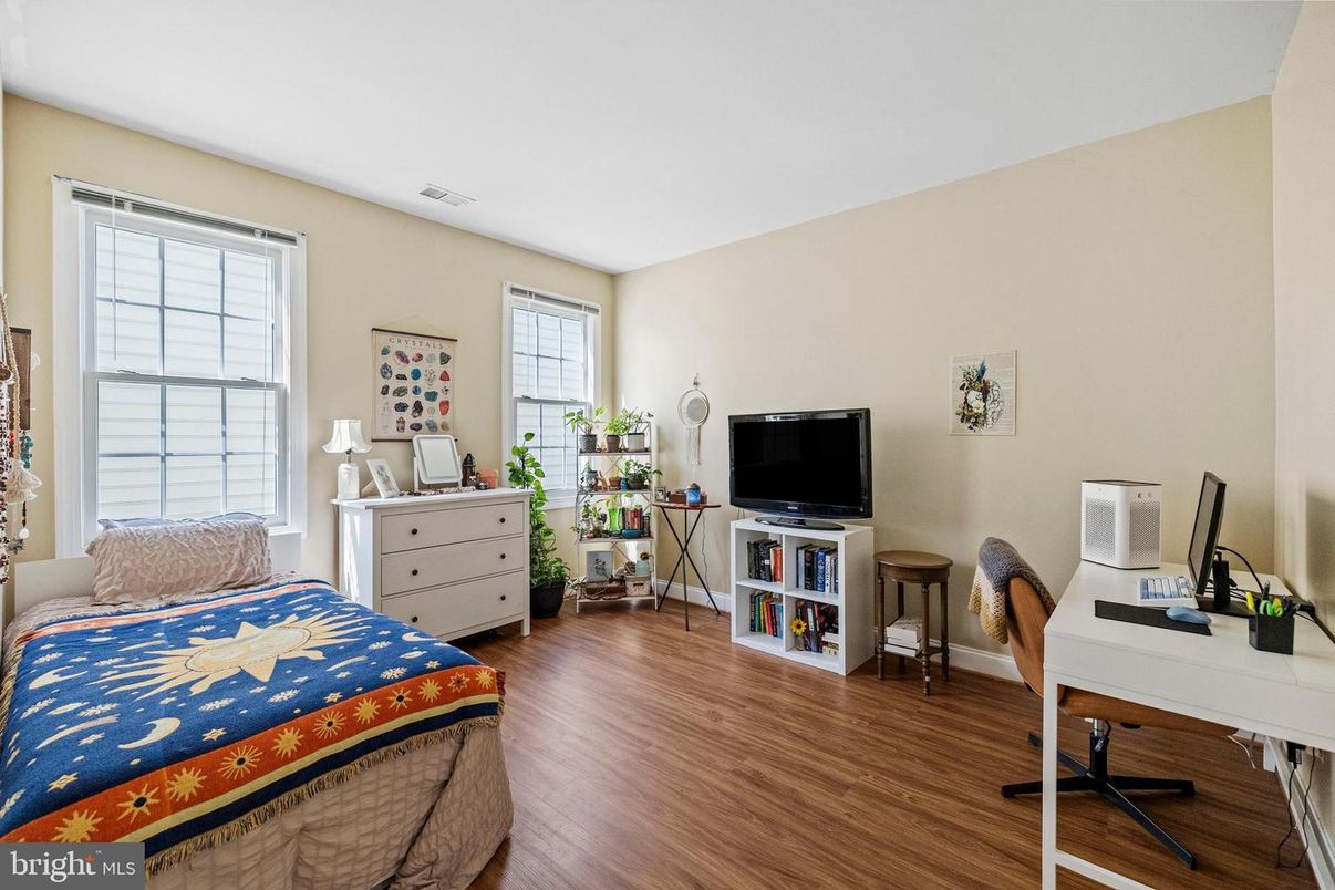 Bedroom, Home Office, Interior, Wood Texture Flooring