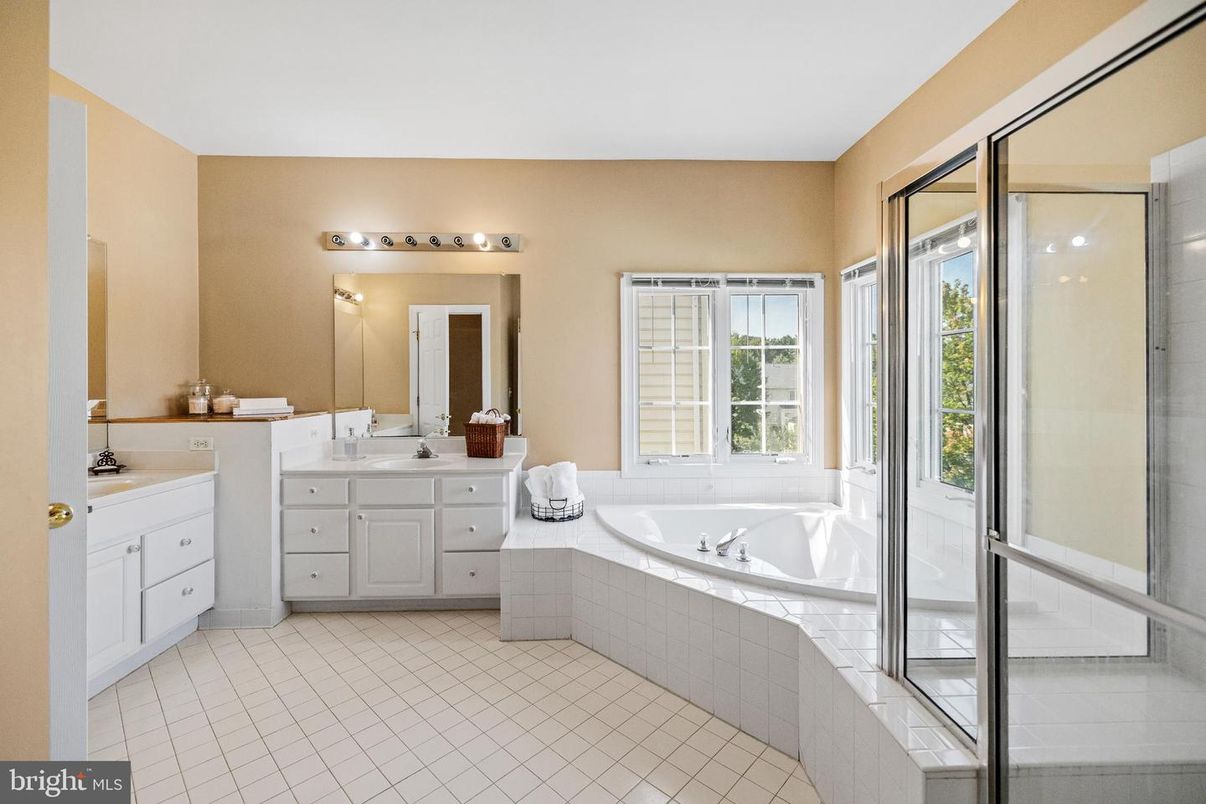 Bathroom, Dual Sink Vanities, Glass Shower, Interior