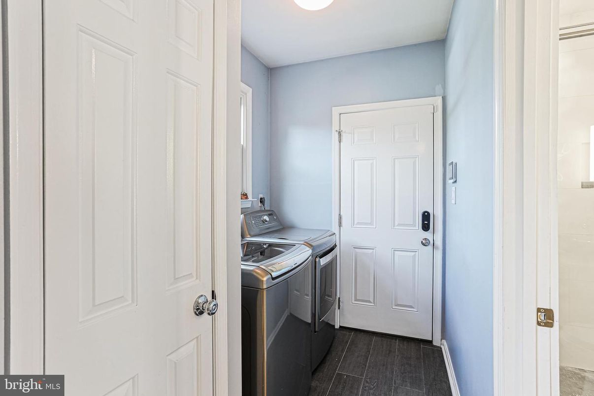 Interior, Washer