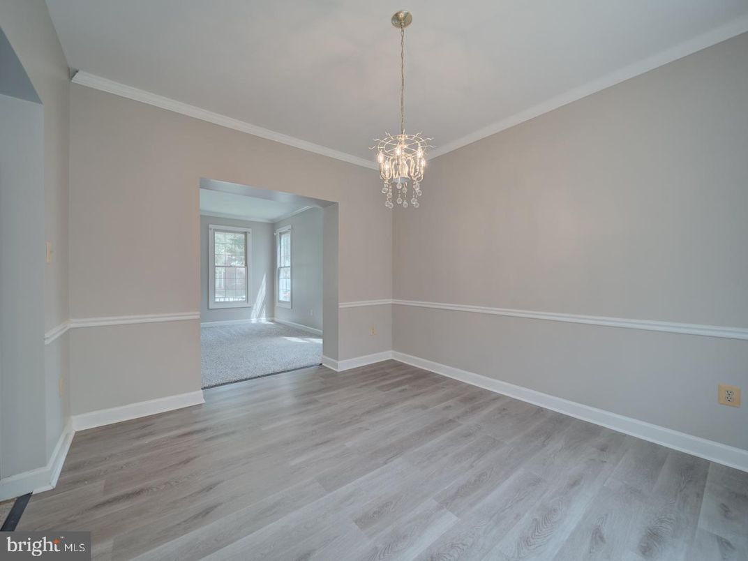 Chandelier, Empty room, Interior, Wood Texture Flooring