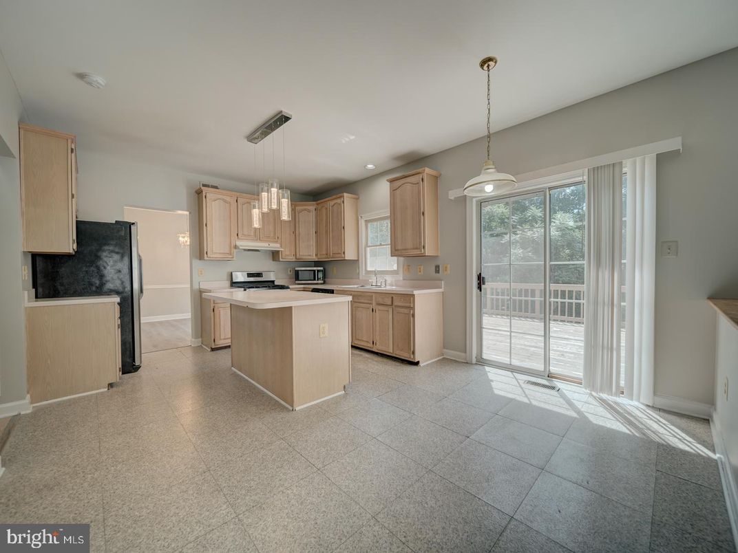 Interior, Kitchen, Pendant Lights, Recessed Lighting