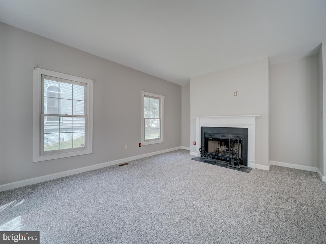 Empty room, Fireplace, Interior