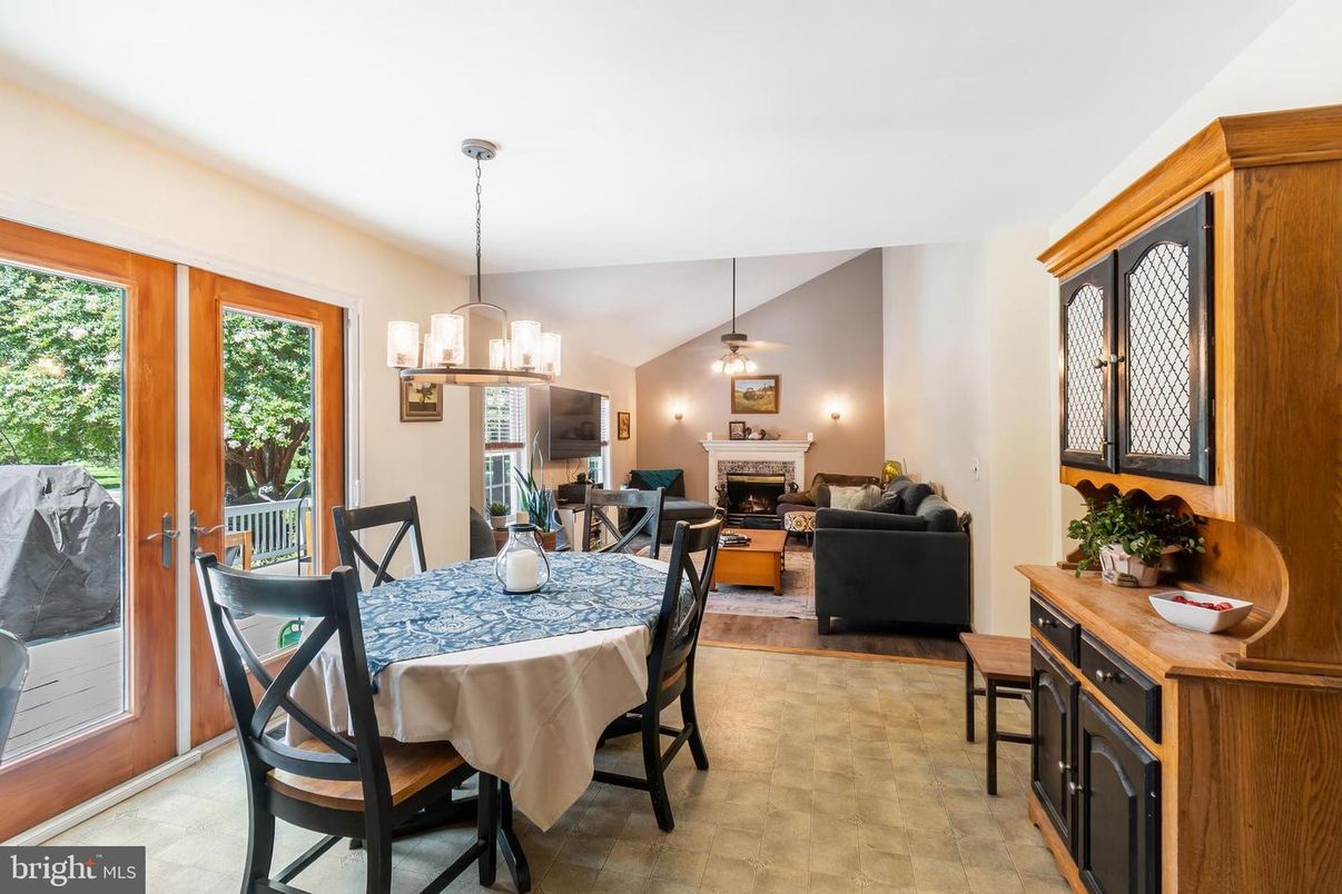 Chandelier, Dining room, Fireplace, Interior, Living room, Pendant Lights