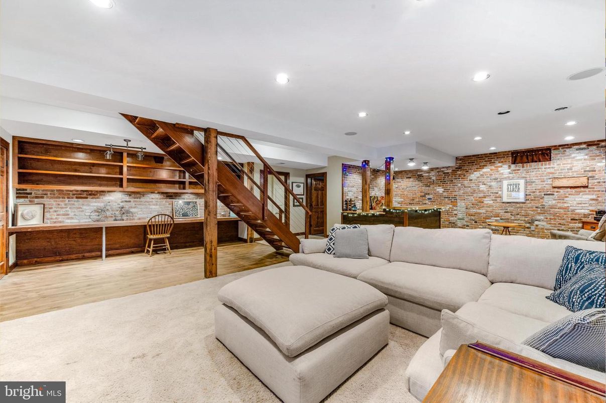 Interior, Living room, Recessed Lighting, Stone Walls, Wood Texture Flooring