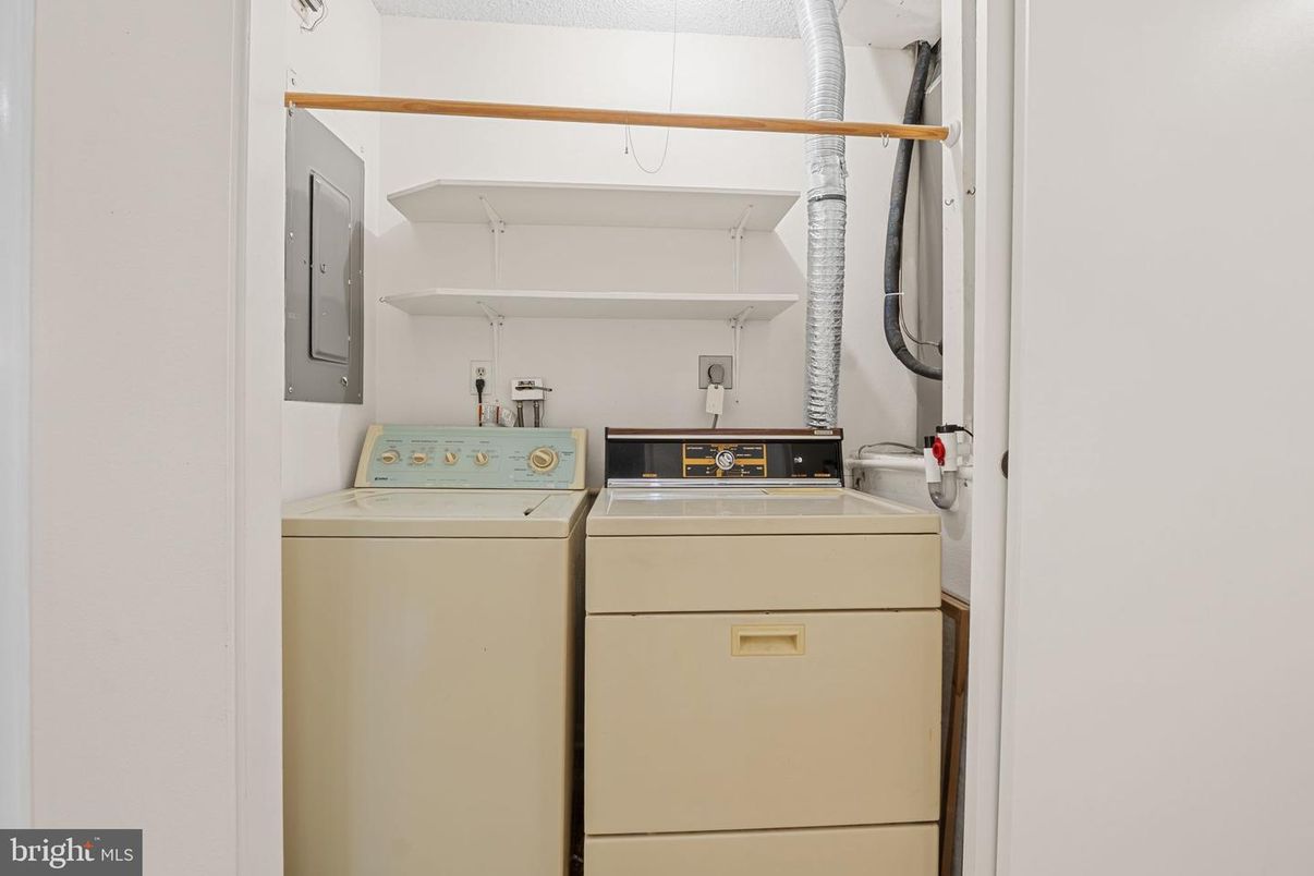 Interior, Utility Closets, Washer