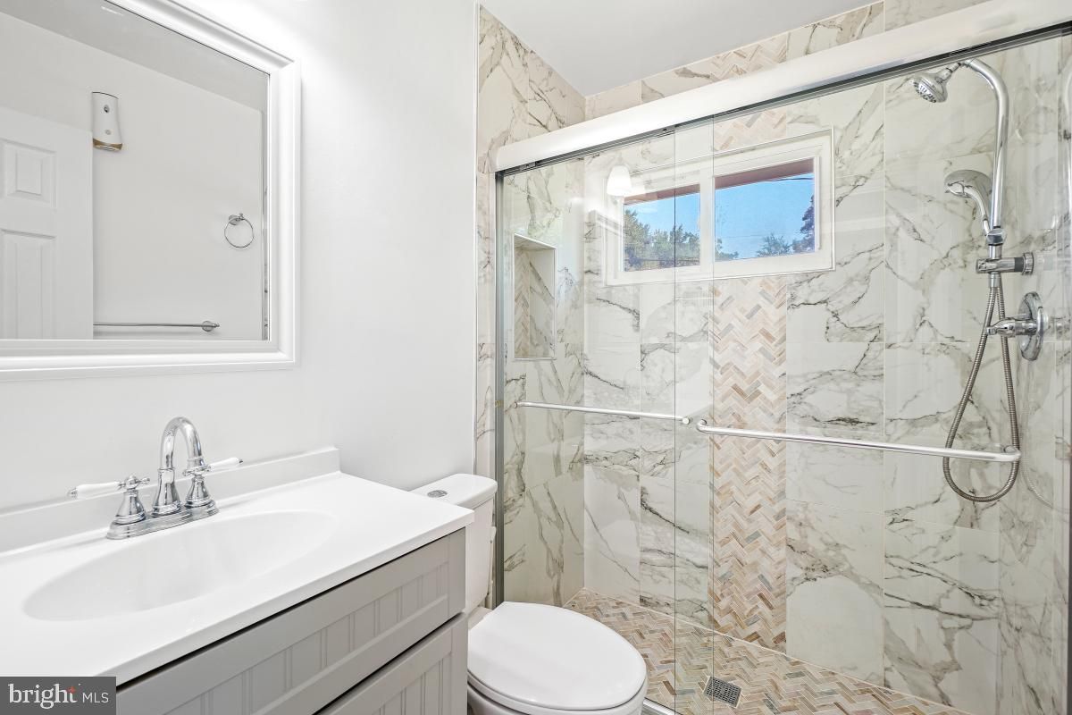 Bathroom, Glass Shower, Interior, Marble Walls