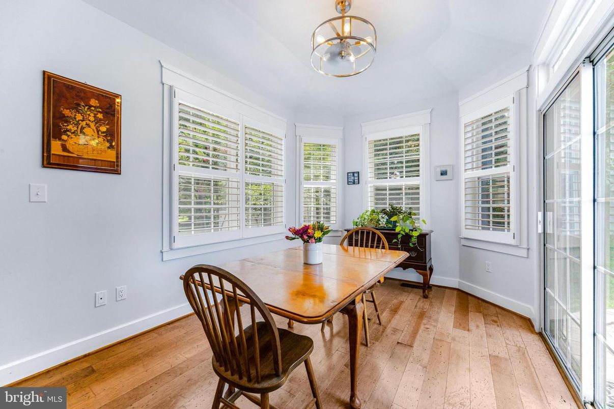 Dining room, Interior, Wood Texture Flooring