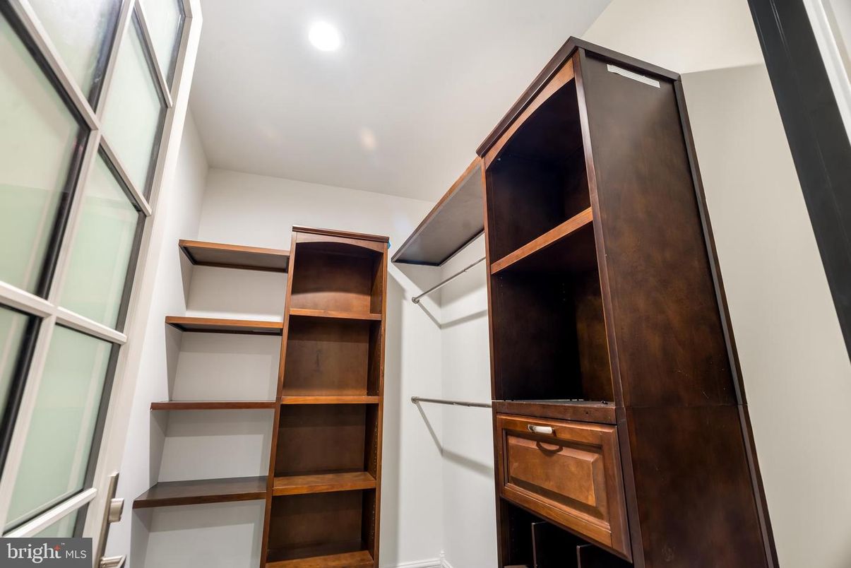 Interior, Recessed Lighting, Walk-in Closets