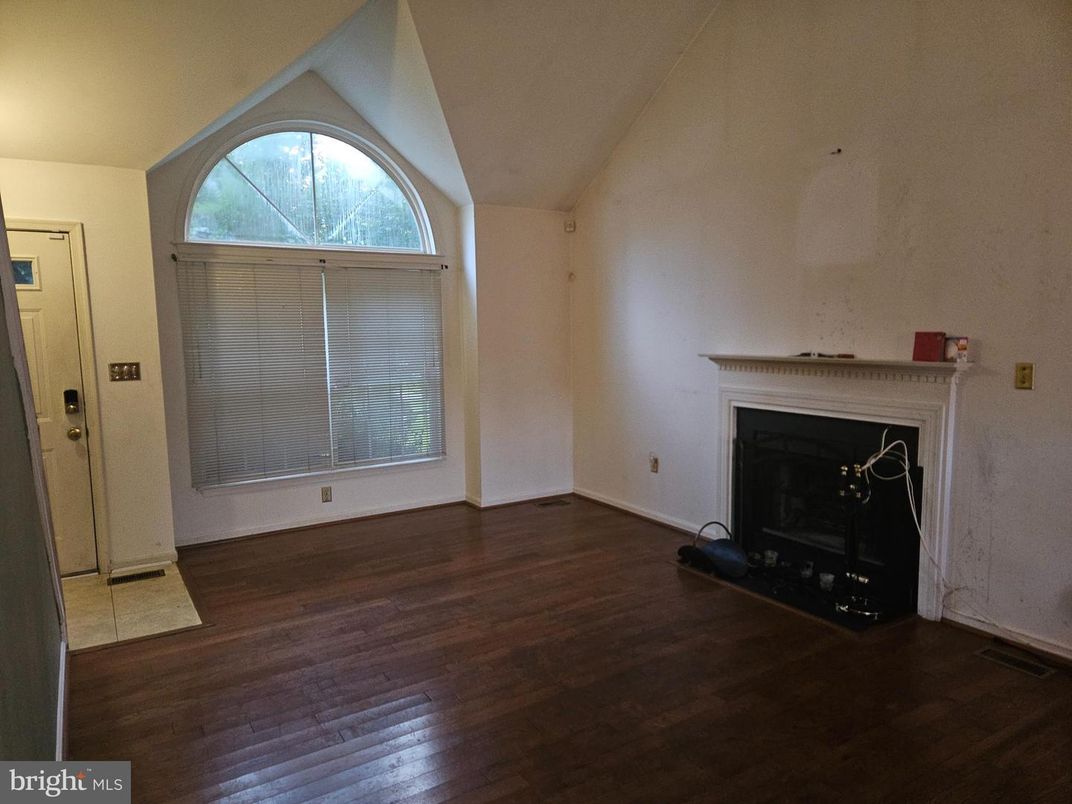Empty room, Fireplace, Interior, Wood Texture Flooring