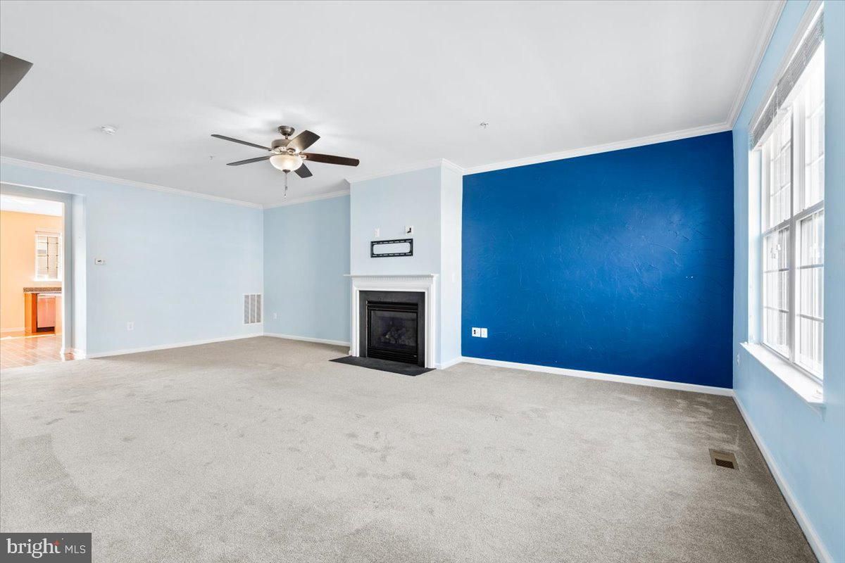 Empty room, Fireplace, Interior