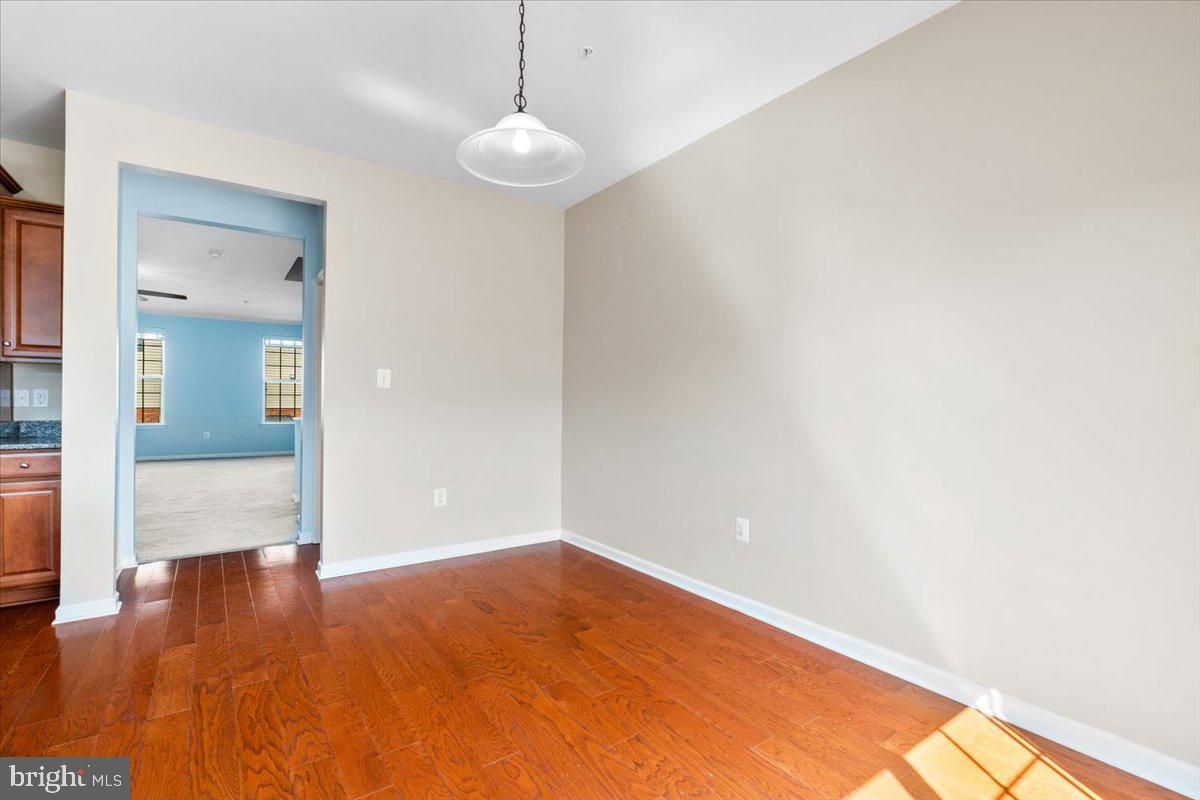 Empty room, Interior, Pendant Lights, Wood Texture Flooring