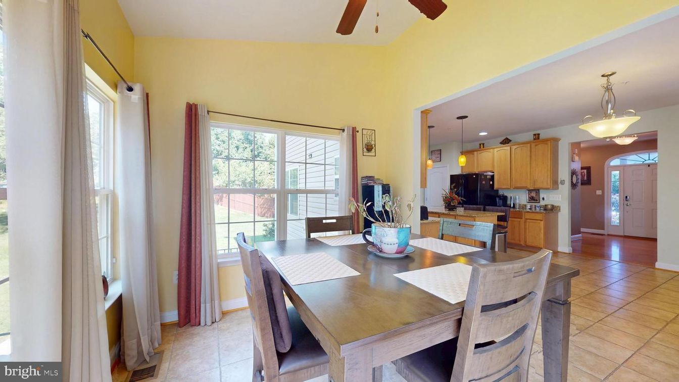 Dining room, Interior, Kitchen, Pendant Lights, Recessed Lighting