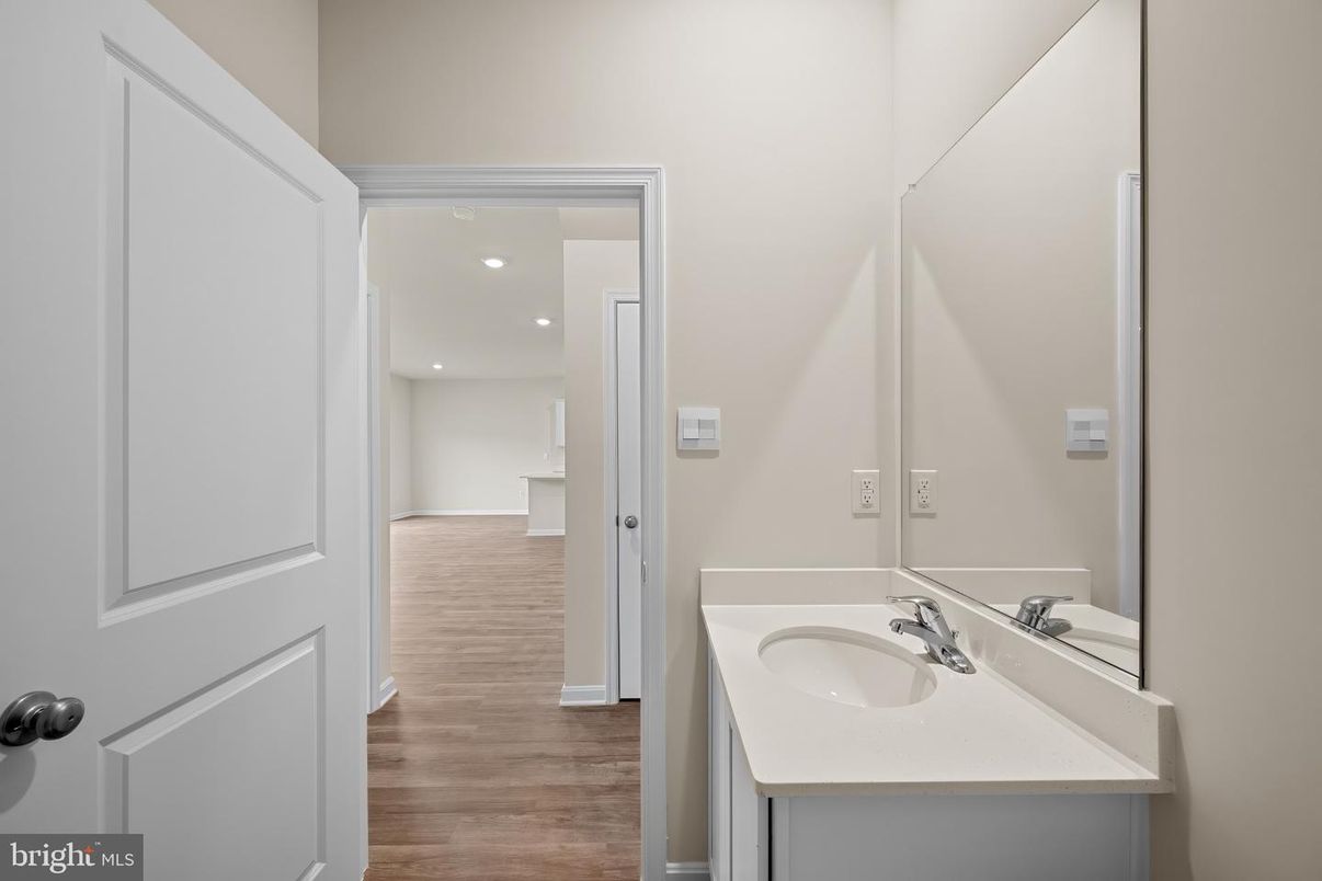 Bathroom, Interior, Recessed Lighting, Wood Texture Flooring