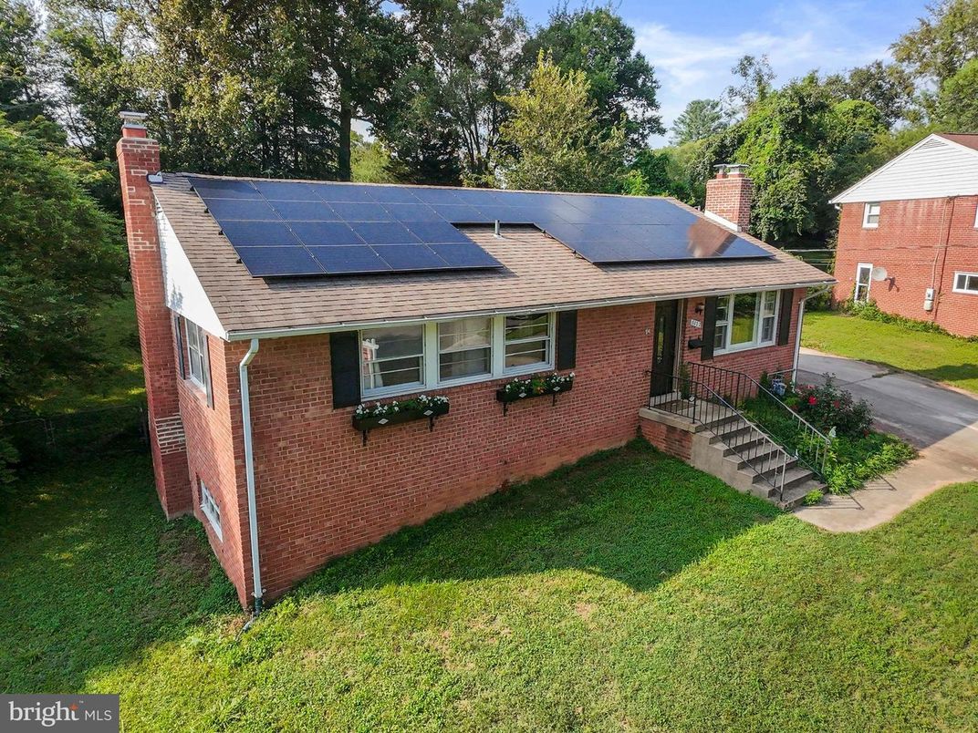 Exterior, Solar Panels