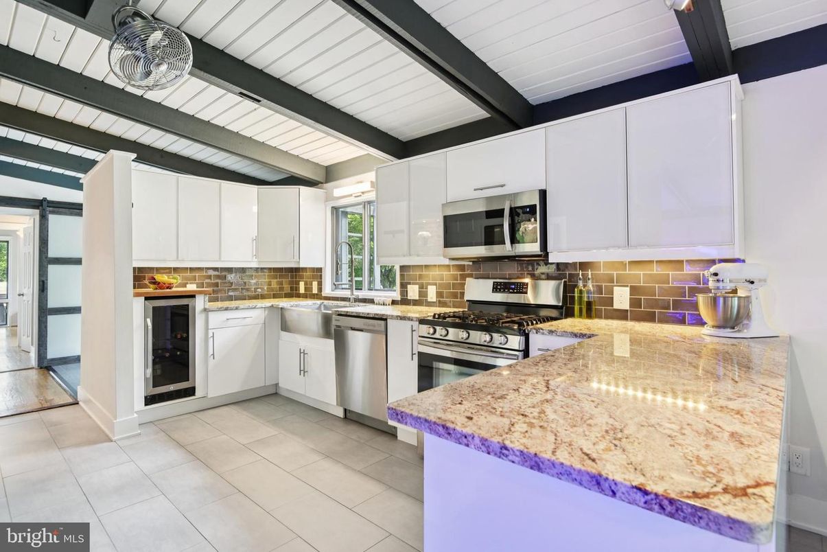 Interior, Kitchen, Stainless Steel Appliances