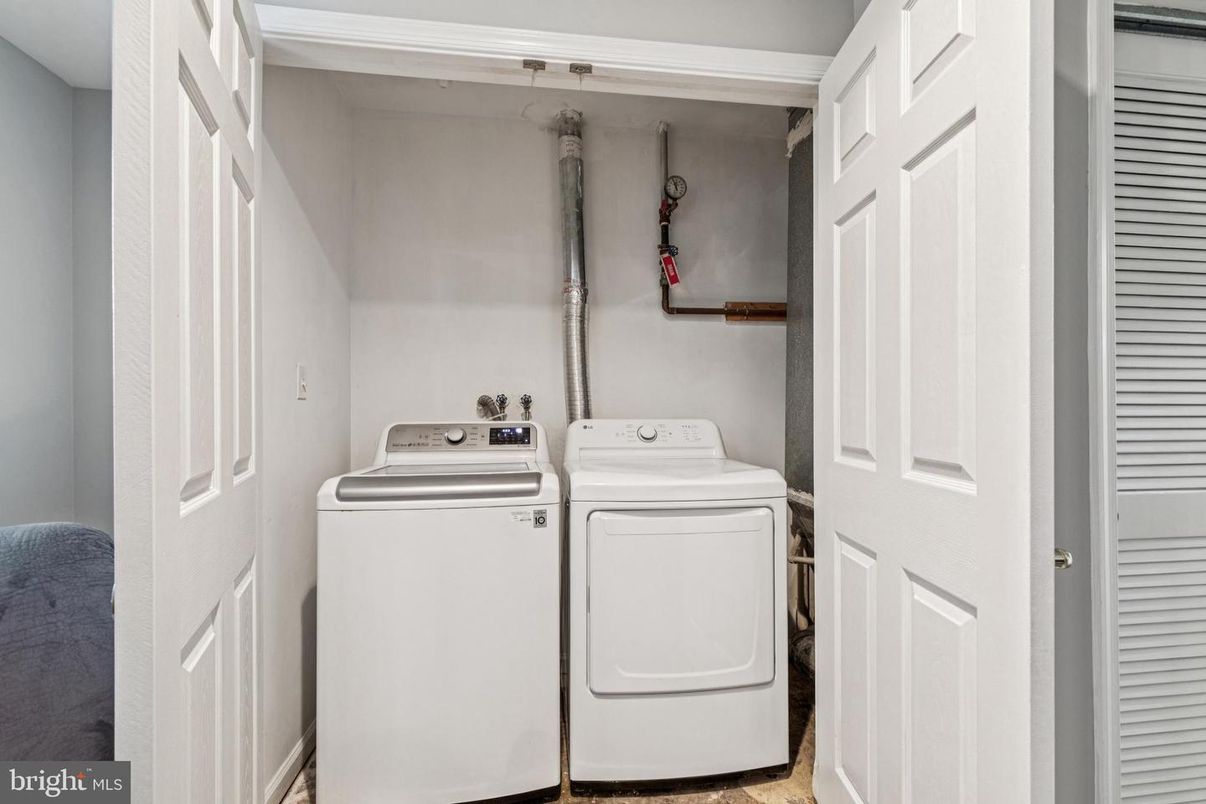 Interior, Utility Closets, Washer